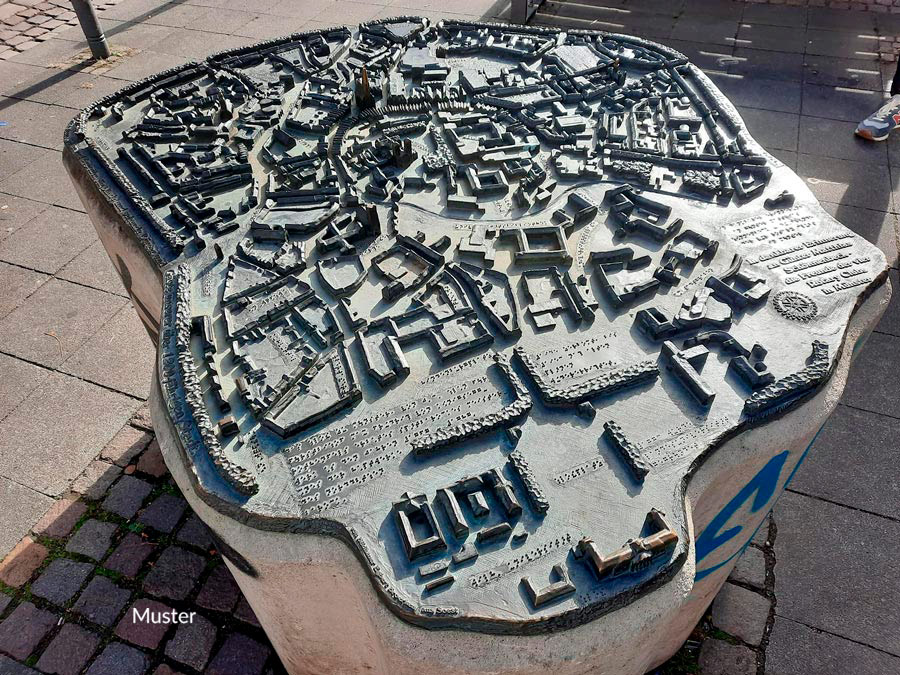 Mehr über den Artikel erfahren Bisher wurden 26 500 Euro für das Bronzerelief gespendet